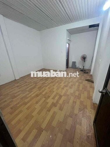 Cho thuê hxt nhà mới 4,2x17m 1 lầu 2pn 3wc 12tr