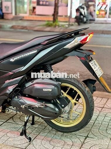 Xe máy Honda Vario 150 màu đen 2018