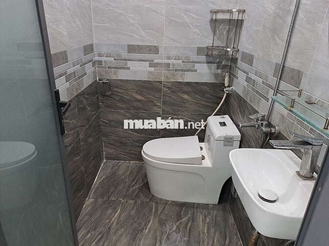 Cho thuê mặt tiền trệt, tầng 1 và tầng 2