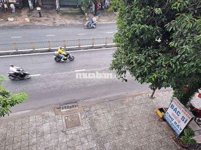 Cho thuê mặt tiền trệt, tầng 1 và tầng 2