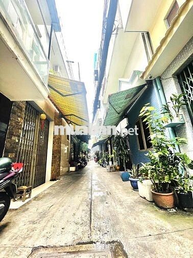 🏡 NHÀ TRUNG TÂM QUẬN 4 – GIÁ CHỈ 3.7 TỶ – NHẬN NHÀ NGAY 🏡