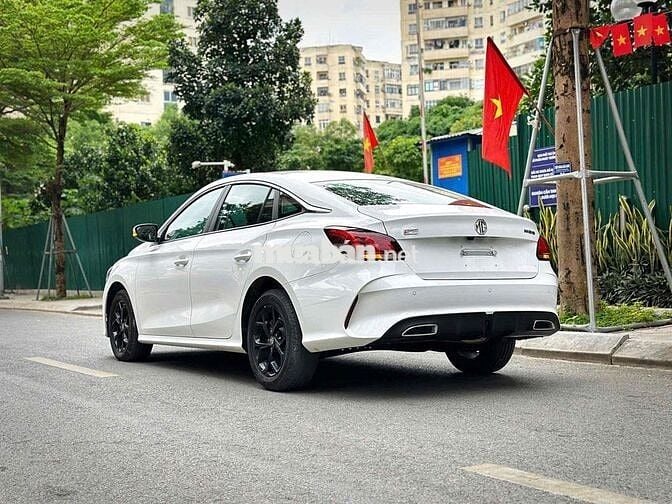 MG5 2024 Standard- 10000 km