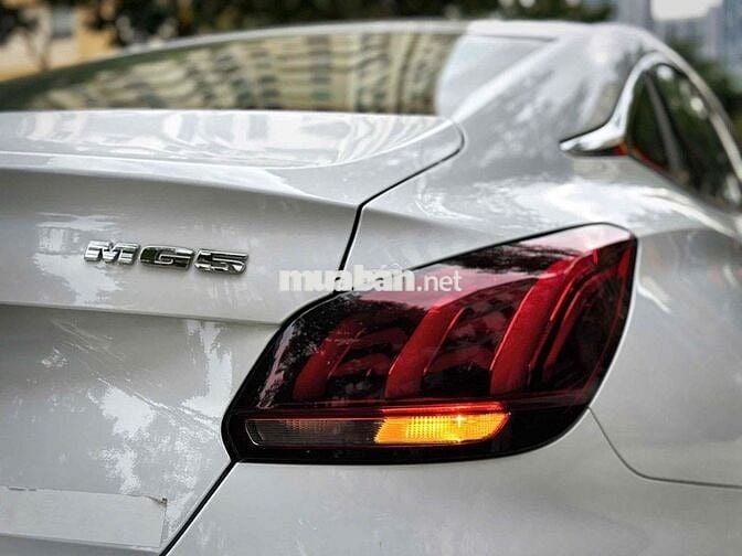 MG5 2024 Standard- 10000 km