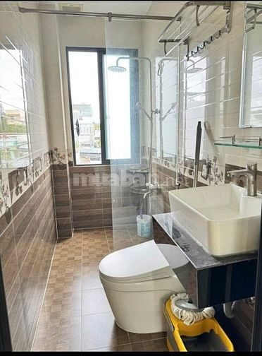 Bán nhà(HÓT)-3Tầng-DT70m2-3PN-ÔTÔ ĐẬU CỬA-vĩnh Hoà-Nha Trang-chỉ 4ty5 