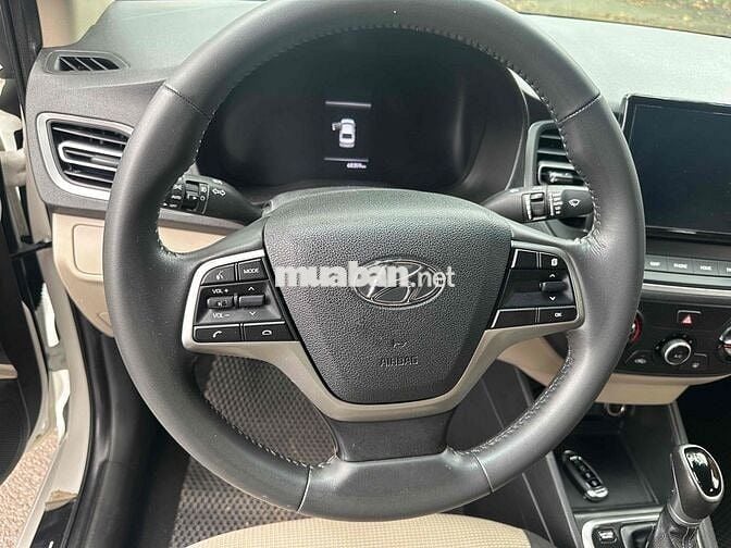 Hyundai Accent 2022 1.4 AT - 68000 km