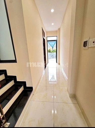 Bán nhà(HÓT)-3Tầng-DT70m2-3PN-ÔTÔ ĐẬU CỬA-vĩnh Hoà-Nha Trang-chỉ 4ty5 
