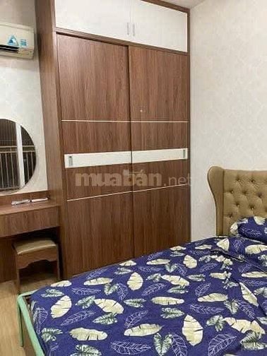 Chung cư 590, CMT8, P. 11, Quận 3 căn 2p ngủ, có NTCB, ban công 12tr/t