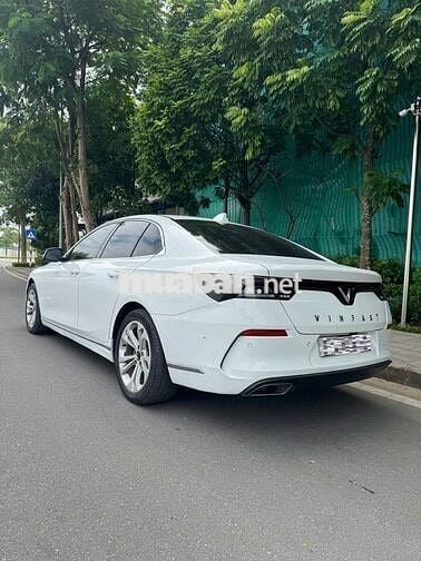 VinFast Lux A2.0 2022 Plus  - 30000 km