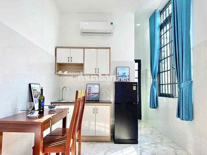 Phòng mới full nội thất - có thang máy - hầm xe rộng ngay cầu chữ Y