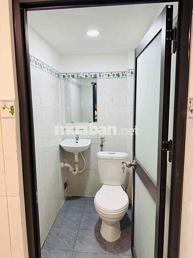 TRỌ CÓ GÁC ĐÚC ĐỐI DIỆN CVPM QUANG TRUNG Q12