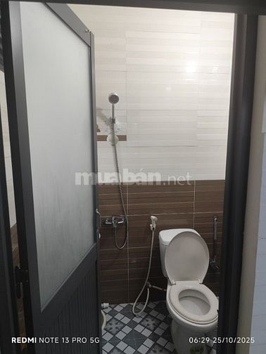 Tìm người ở ghép gần Hutech,ptit ở đường Trương Văn thành