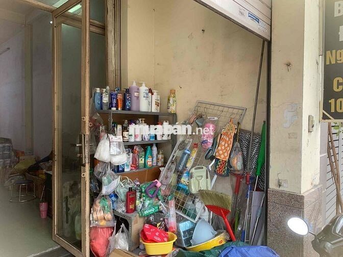 Mặt Bằng Kinh Doanh Sầm Uất Rộng Rãi 48m2 ở lại được