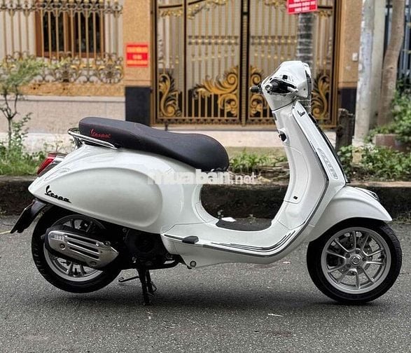 vespa primavera đời mới đèn led 9 chủ sang tên