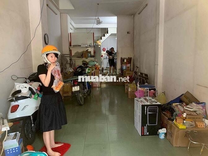 Mặt Bằng Kinh Doanh Sầm Uất Rộng Rãi 48m2 ở lại được