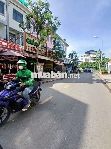 Cho thuê nhà mặt tiền đường số