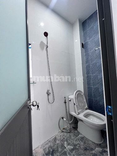 BÁN GẤP NHÀ 1TRET, 1LAU CHÍNH CHỦ ĐI MỸ, DT36M2, GIÁ 690TR, SỔ RIÊNG