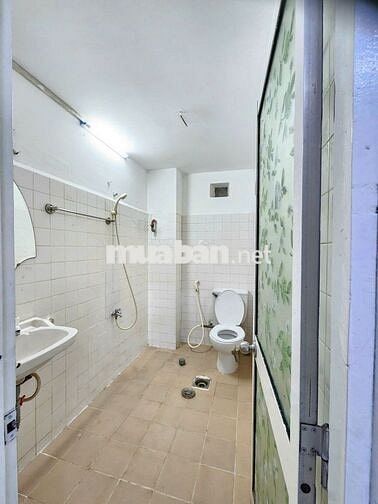 CHO THUÊ CĂN HỘ CÓ GÁC BẾP, WC RIÊNG GẦN SÂN BAY TSN Q TÂN BÌNH