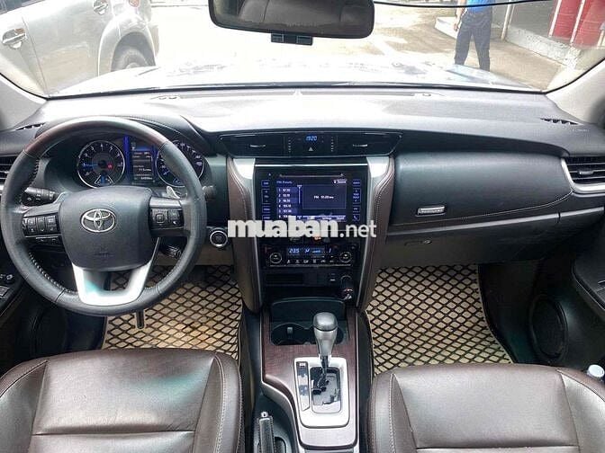 Toyota Fortuner 2020 2.7V 4x2 AT - 64000 km