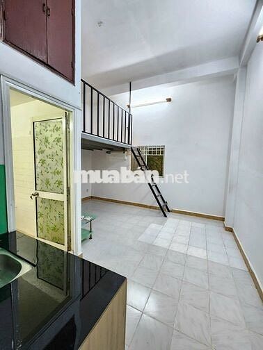 CHO THUÊ CĂN HỘ CÓ GÁC BẾP, WC RIÊNG GẦN SÂN BAY TSN Q TÂN BÌNH