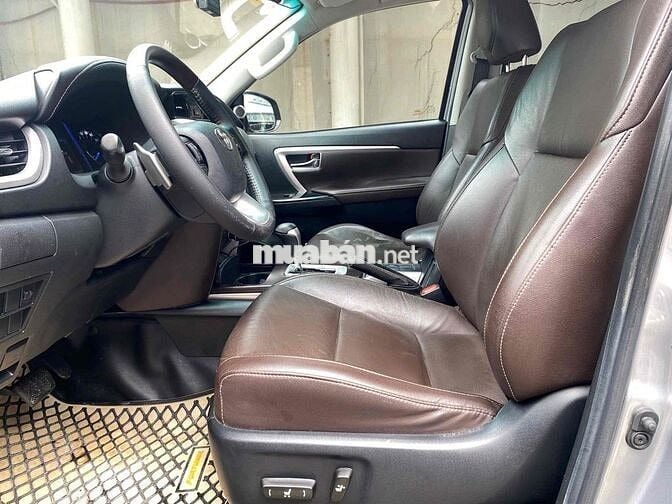 Toyota Fortuner 2020 2.7V 4x2 AT - 64000 km