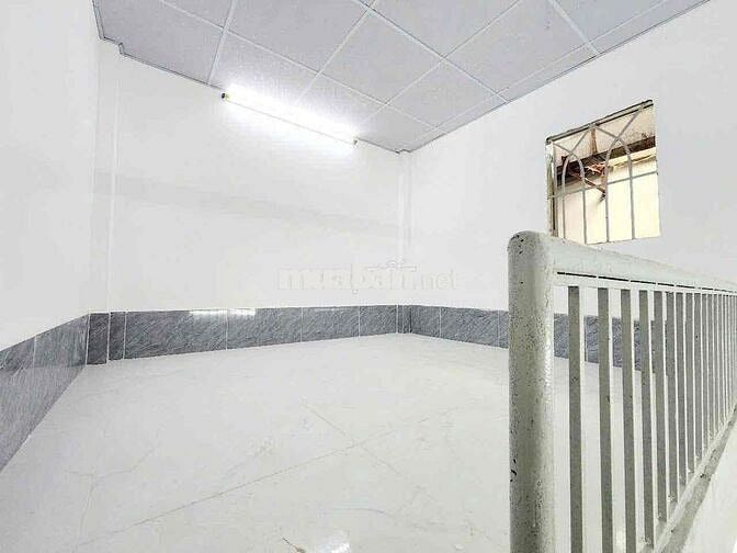 TRỌ CÓ GÁC ĐÚC ĐỐI DIỆN CVPM QUANG TRUNG Q12