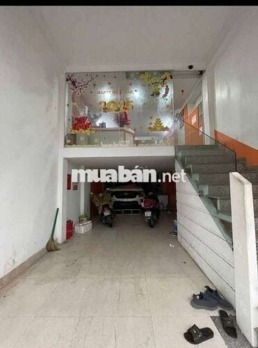 Tôi cần bán nhà 6tầng mặt ngõ ô tô chánh đỗ kinh doanh vỉa hè rộngrãi. Tôi cần bán nhà 6tầng mặt ngõ ô tô chánh đỗ kinh doanh vỉa hè rộngrãi.