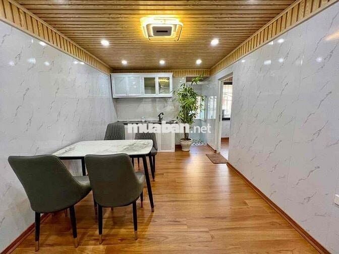 Bán Căn TT Nguyễn Chính  view mặt phố,3 ngủ, đẹp long lanh oto gần 90m