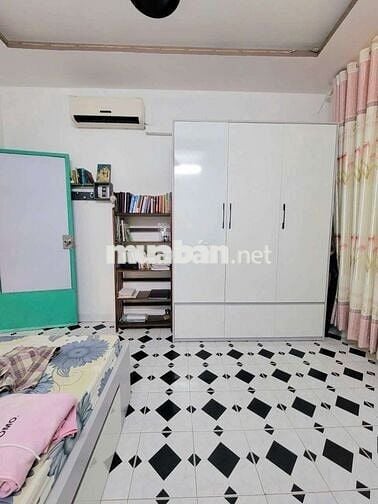 Nhà Bùi thế mỹ Tân Bình 3 tần bê tông