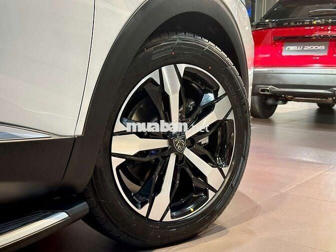 Peugeot 3008 GT 2024 xe mới giá xe lướt