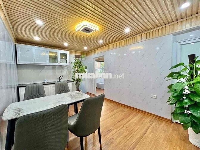 Bán Căn TT Nguyễn Chính  view mặt phố,3 ngủ, đẹp long lanh oto gần 90m