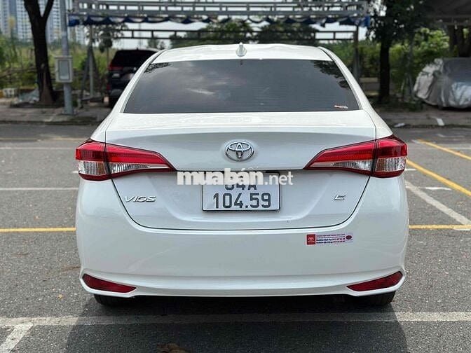 Toyota Vios 2021 1.5E MT - 100000 km