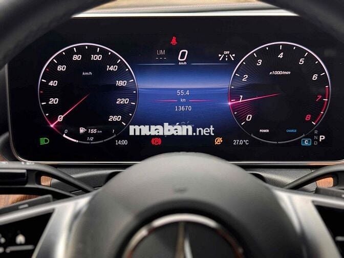 Mercedes C200 Avantgarde Plus 2022 có xuất hoá đơn