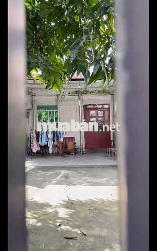 BÁN NHÀ CẤP 4 93M2 CŨ TIỆN XÂY MỚI ĐUONG LÁI THIÊU 70 K GẦN NHÀ TRỌ