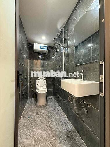 Siêu ngon . Bán tập thể Nguyễn Công Trứ 80m ,3 ngủ ,2 vệ sinh full nth