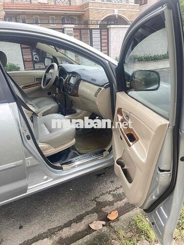 Toyota Innova chính chủ 2 gian lanh_Đăng kiểm mới