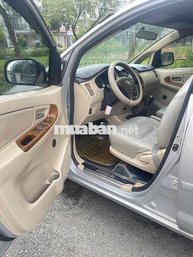Toyota Innova chính chủ 2 gian lanh_Đăng kiểm mới