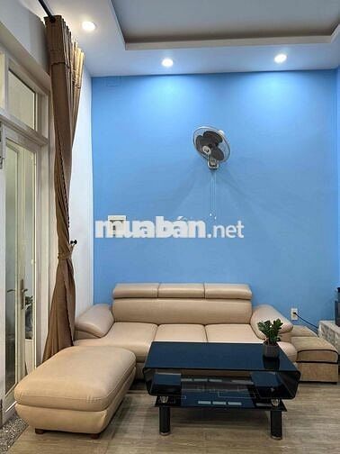 Nhà đẹp 3 tầng 3 mê lệch kiệt ô tô trước nhà