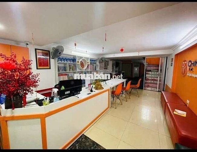 Tôi cần bán nhà 6tầng mặt ngõ ô tô chánh đỗ kinh doanh vỉa hè rộngrãi. Tôi cần bán nhà 6tầng mặt ngõ ô tô chánh đỗ kinh doanh vỉa hè rộngrãi.