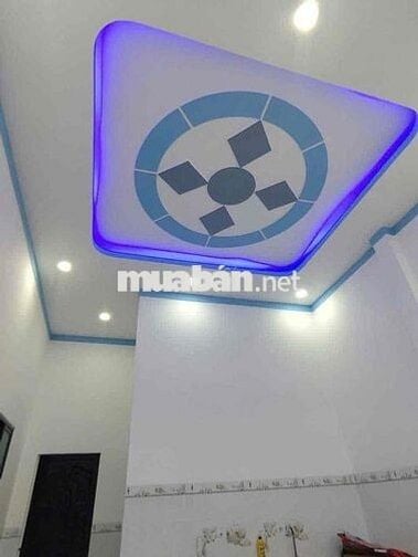 em bán căn nhà mới giá rẻ. đã có sẵn sổ. gần quốc lộ 13