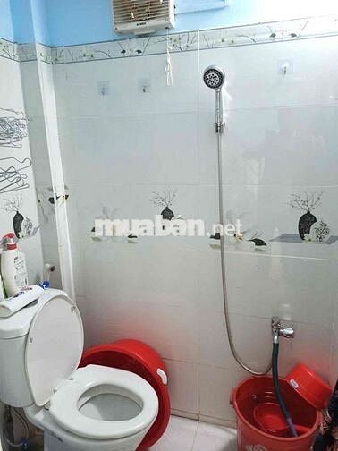 BÁN GẤP!!! NHÀ CẤP 4 GIÁ RẺ NGAY GẦN TRUNG TÂM THỦ ĐỨC!