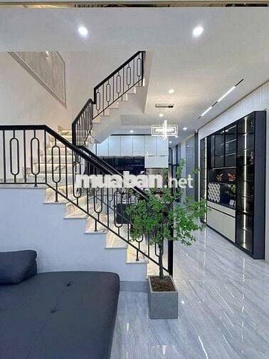 CHÍNH CHỦ CẦN BÁN GẤP VÌ KẸT TIỀN, NHÀ ĐẸP HỒ SƠ SẠCH SẼ, GIÁ CHỈ 2TỶ1