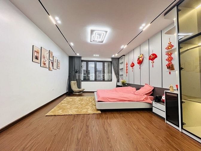 Siêu Hiếm! Bán nhà Tô Vĩnh Diện, Ô tô, 20m ra Phố, 48m2, MT 4,4m, 16 T