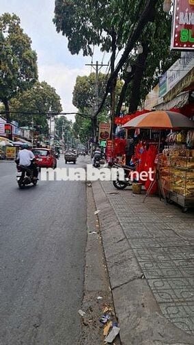 Cho thuê nhà mặt tiền đường Đoàn giỏi 4x18m trống suốt vị trí gần sthi