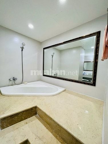 Căn hộ Phúc Yên,Tân Bình: 3p ngủ,135m2, có nội thất, 12.5tr/th