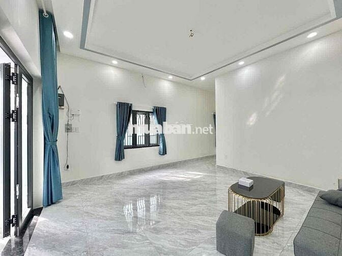 Cho thuê nhà nguyên căn 2pn 2wc Full NT ở Ga Dĩ An, KCN Sóng Thần