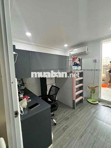 NHÀ NGUYÊN CĂN - 1 TRỆT 1 LẦU 2 PHÒNG NGỦ siêu rộng gần KCX TÂN THUẬN