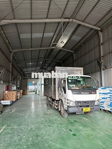 Cho thuê nhà kho Quận 7 giá rẻ  DT 6000m.