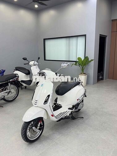 VespaSprint 125Abs 2018 trắng rin siêu mới