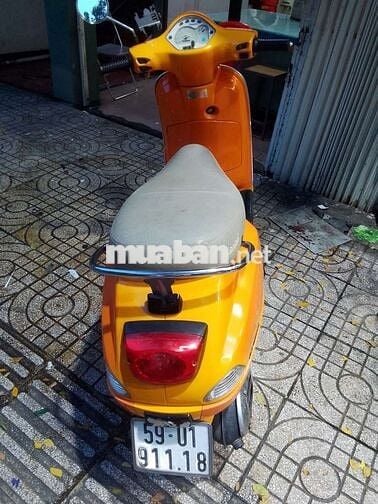 Vespa LX 125ie đời 2010 BSTP Giá Rẻ Xe đẹp