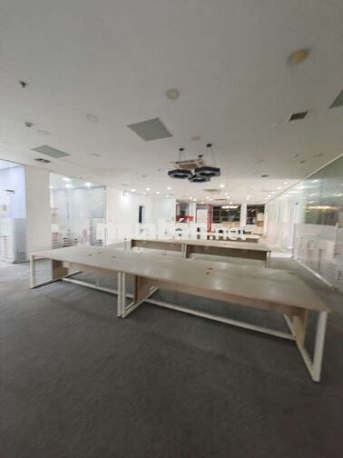 TÒA NHÀ 6 TẦNG - THANG MÁY - HƠN 20P KÍNH - ĐƯỜNG 20M